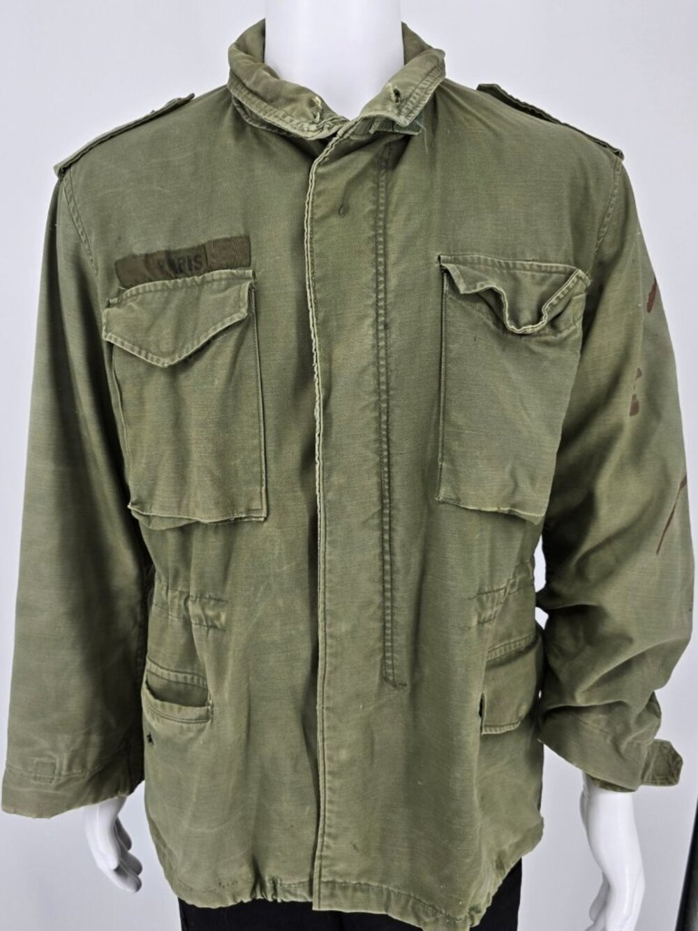 Vintage 1970s U.S. Army OG-107 Olive Green Cold Weather M-1965 Field Jacket (M)